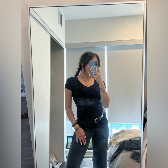 Tommy Hilfiger V-Neck T-shirt - Picture 4 of 4